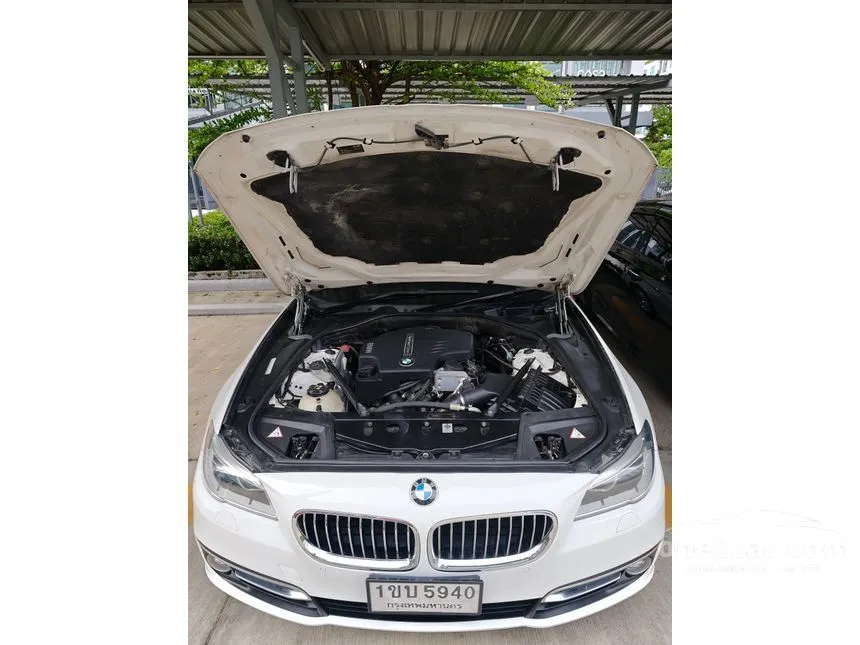 2016 BMW 528i Luxury Sedan