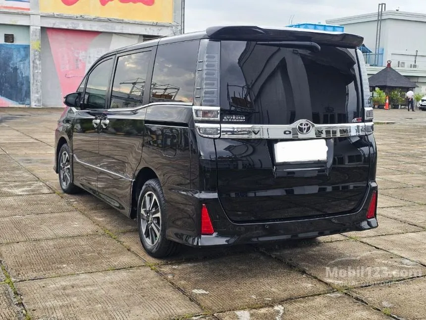 2019 Toyota Voxy MPV