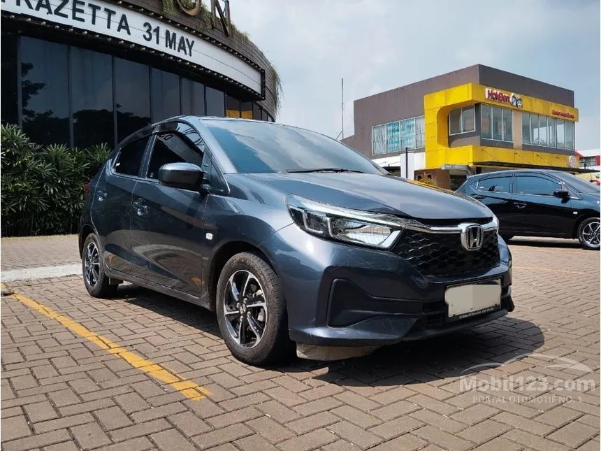 Jual Mobil Honda Brio 2023 E Satya 1.2 di DKI Jakarta Automatic Hatchback Abu
