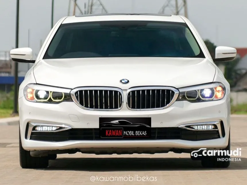 2017 BMW 530i Luxury Sedan