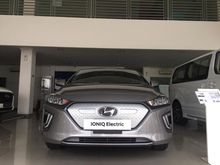 2020 Hyundai IONIQ ,0 Electric Signature Fastback