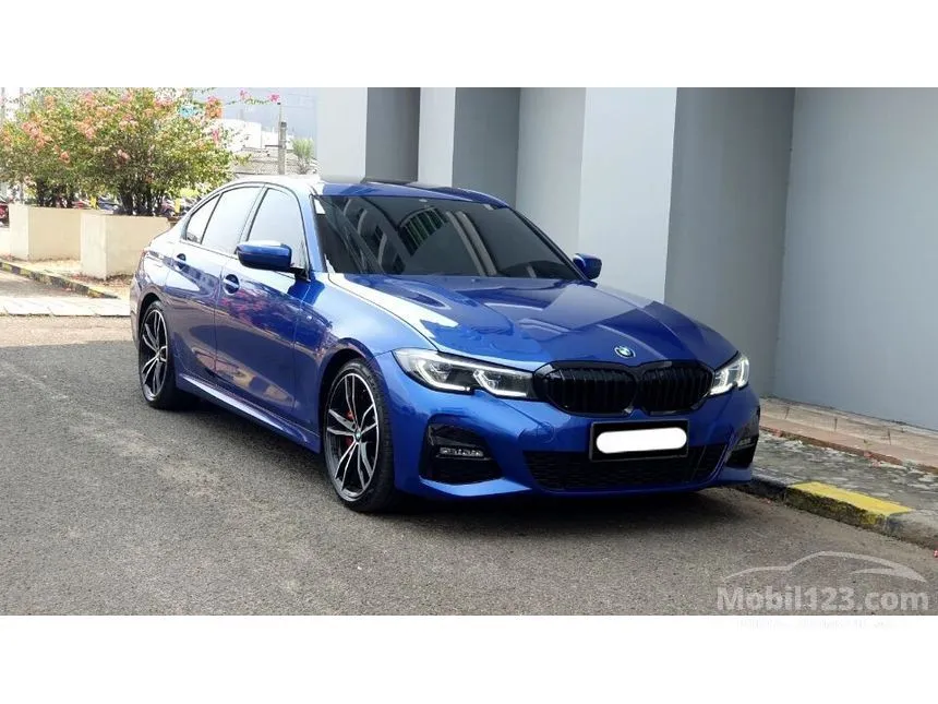 Jual Mobil BMW 330i 2022 M Sport 2.0 di DKI Jakarta Automatic Sedan Hitam Rp 741.000.000