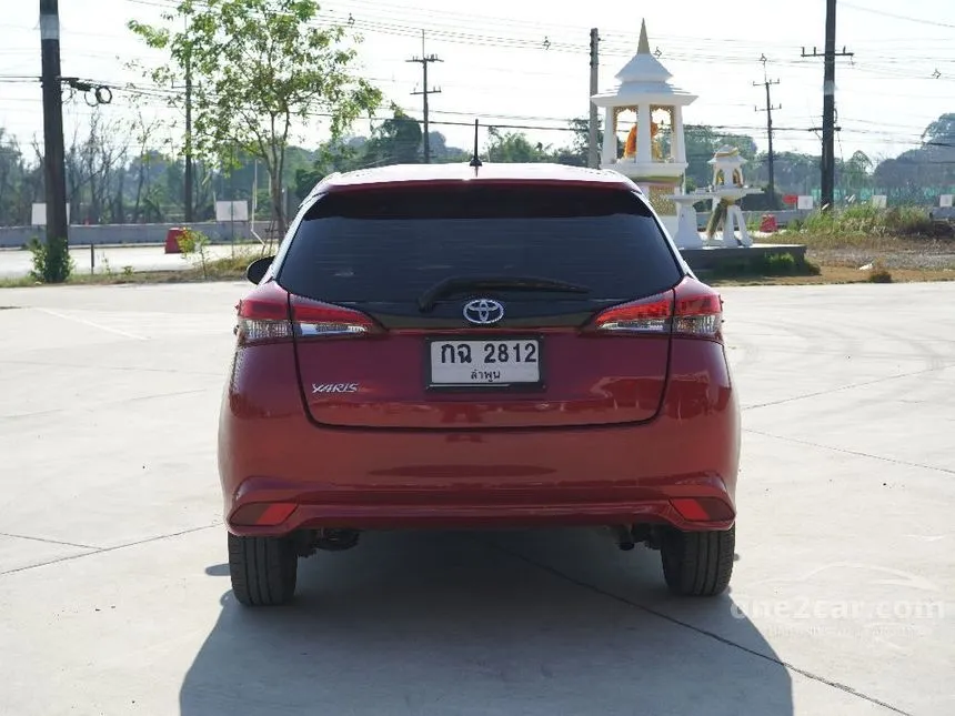 2018 Toyota YARIS J Hatchback