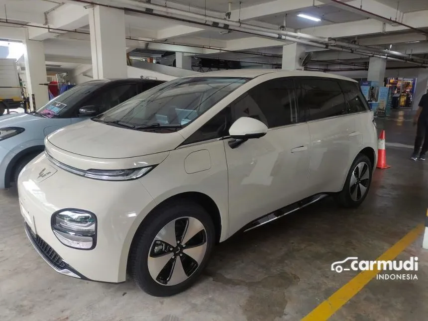 2024 Wuling Cloud EV EV Hatchback