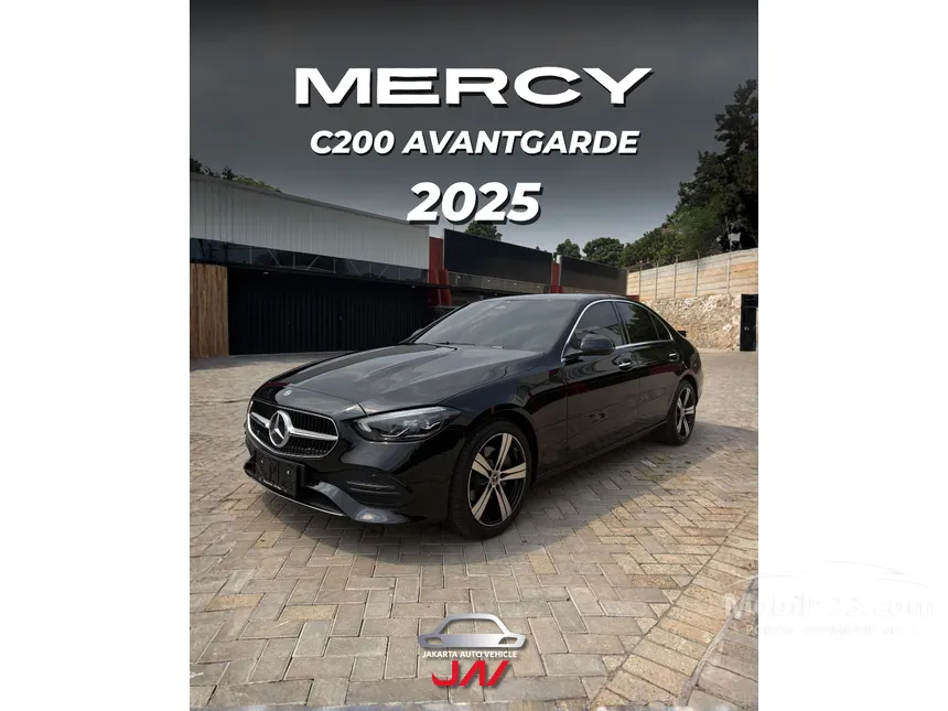2025 Mercedes-Benz C200 Avantgarde Line Sedan