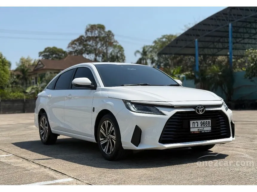 2023 Toyota Yaris Ativ Smart Sedan