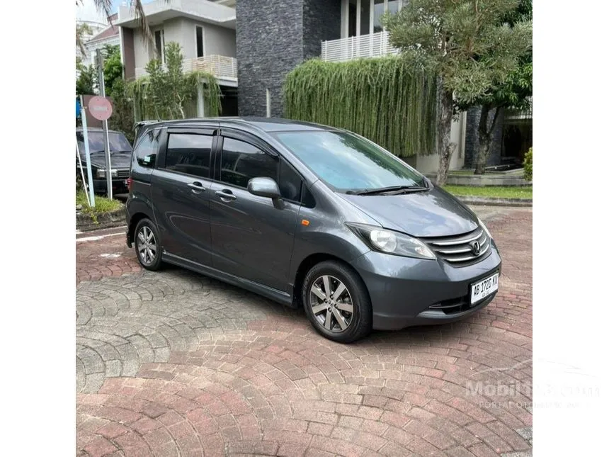 2010 Honda Freed Power Sliding Door MPV