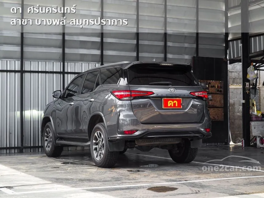 2023 Toyota FORTUNER Leader V SUV