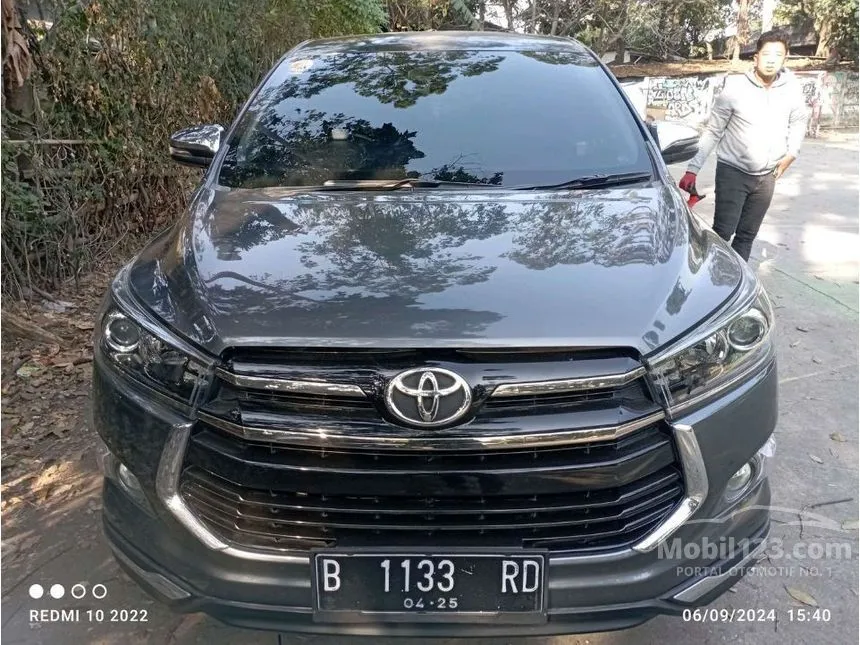 Jual Mobil Toyota Innova Venturer 2020 2.0 di DKI Jakarta Automatic Wagon Abu