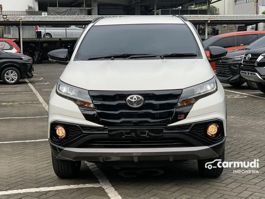 Jual Mobil Toyota Rush 2024 S GR Sport 1.5 di Jawa Timur Manual SUV Putih Rp 273.013.000