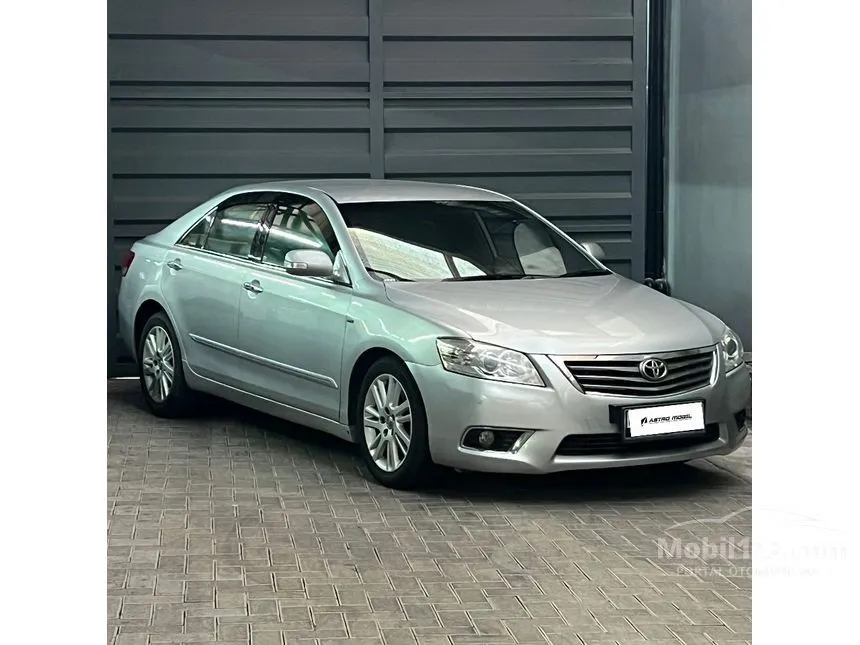 Jual Mobil Toyota Camry 2010 V 2.4 di Jawa Timur Automatic Sedan Silver Rp 125.000.000