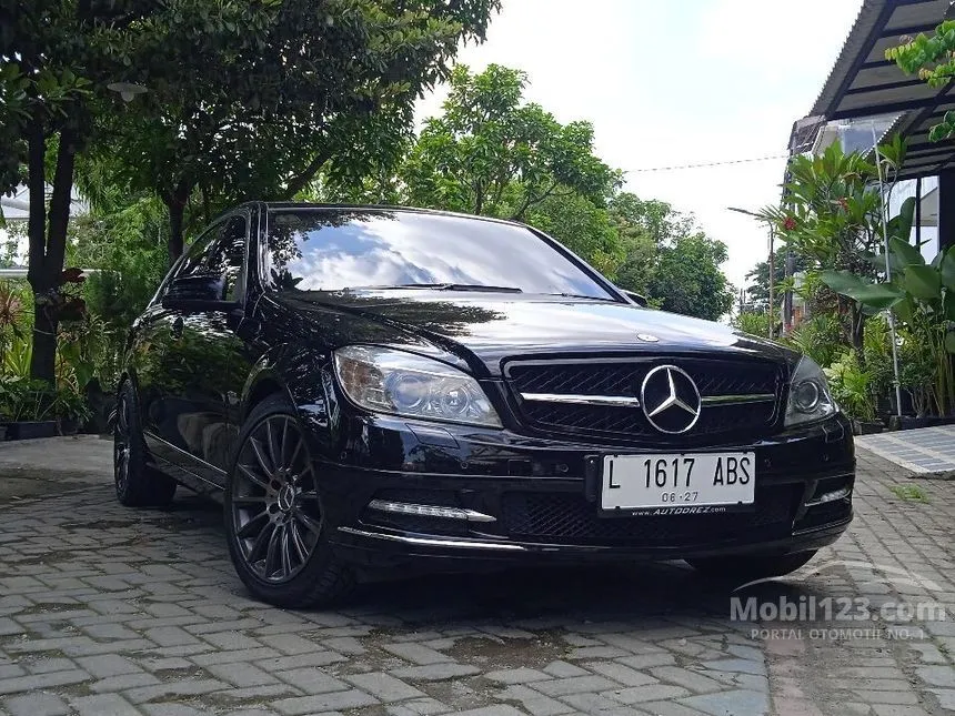 2011 Mercedes-Benz C300 Avantgarde Sedan