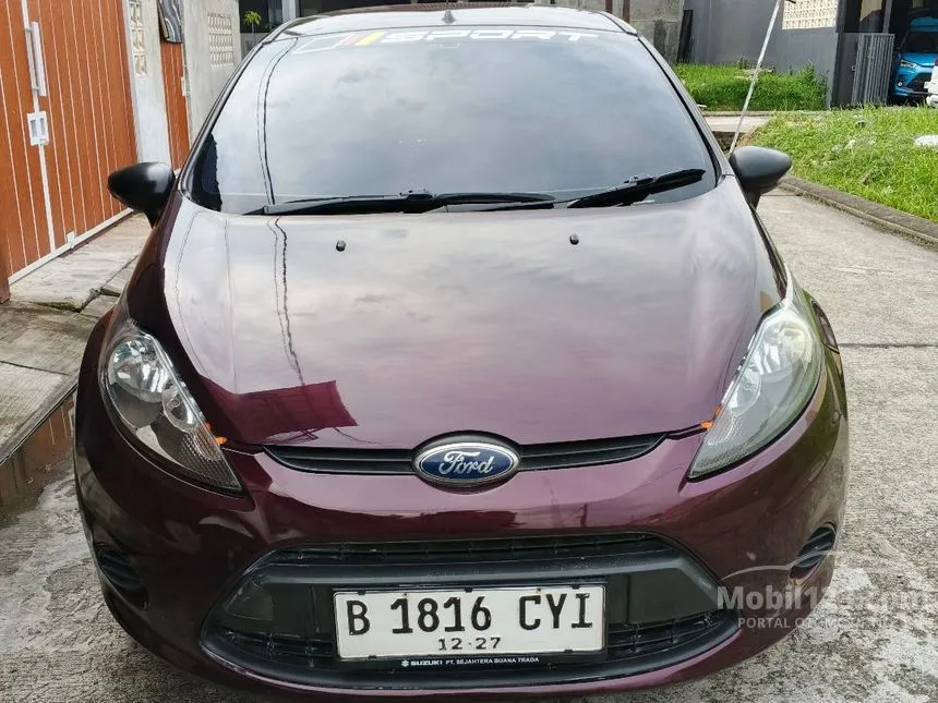 Jual Mobil Ford Fiesta 2011 Trend 1.4 di Jawa Barat Automatic Hatchback Ungu Rp 73.000.000