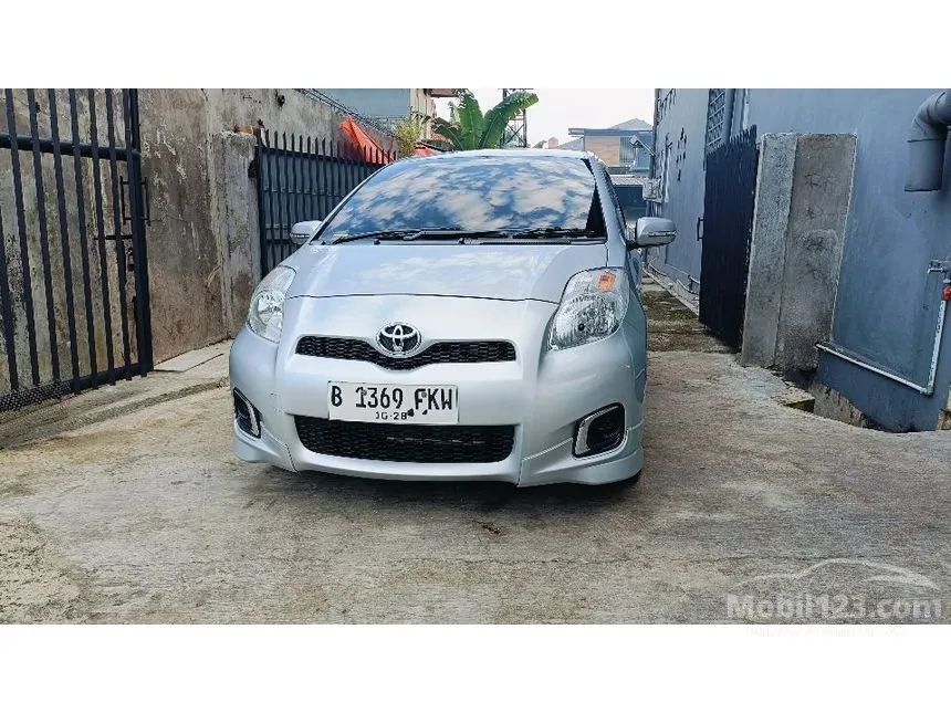 Jual Mobil Toyota Yaris 2013 E 1.5 di DKI Jakarta Manual Silver Rp 120.000.000