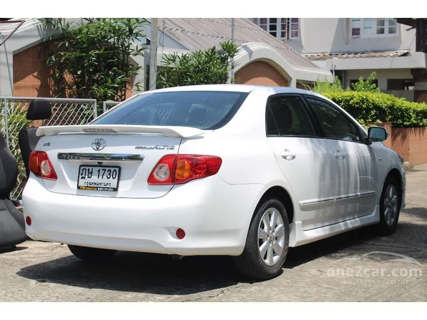 2010 Toyota Corolla Altis G Sedan