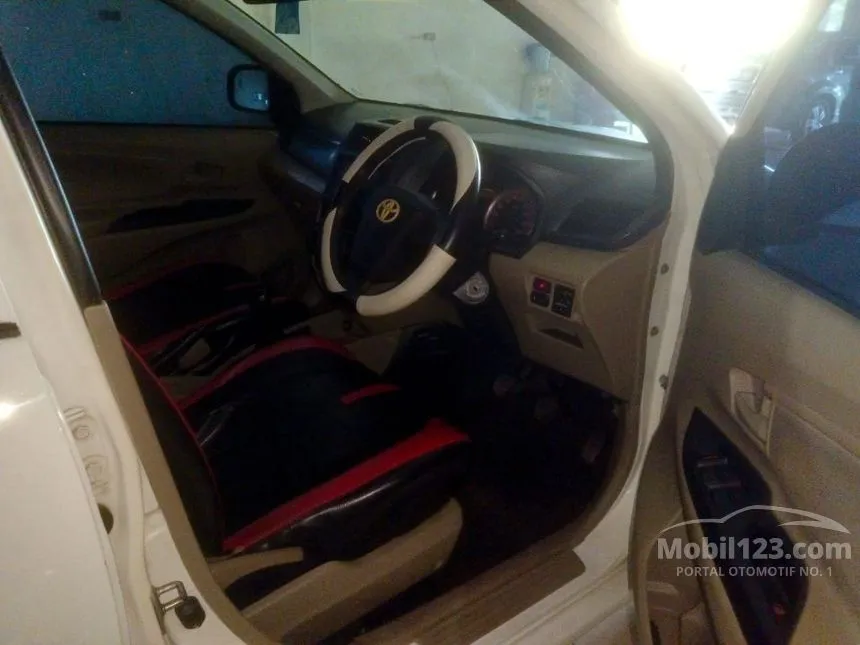 2015 Toyota Avanza E MPV