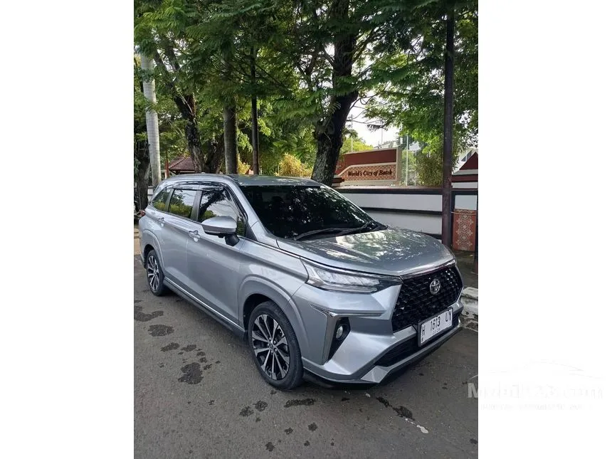 Jual Mobil Toyota Veloz 2022 Q (Premium Color) 1.5 di Jawa Tengah Automatic MPV Silver Rp 235.000.000