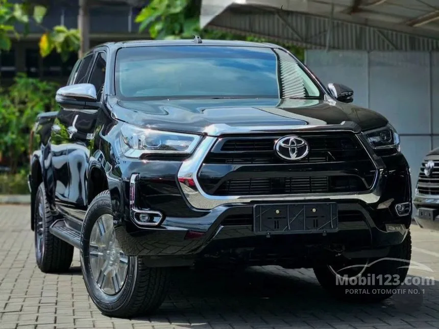 Jual Mobil Toyota Hilux 2024 V Dual Cab 2.4 di DKI Jakarta Automatic Pick