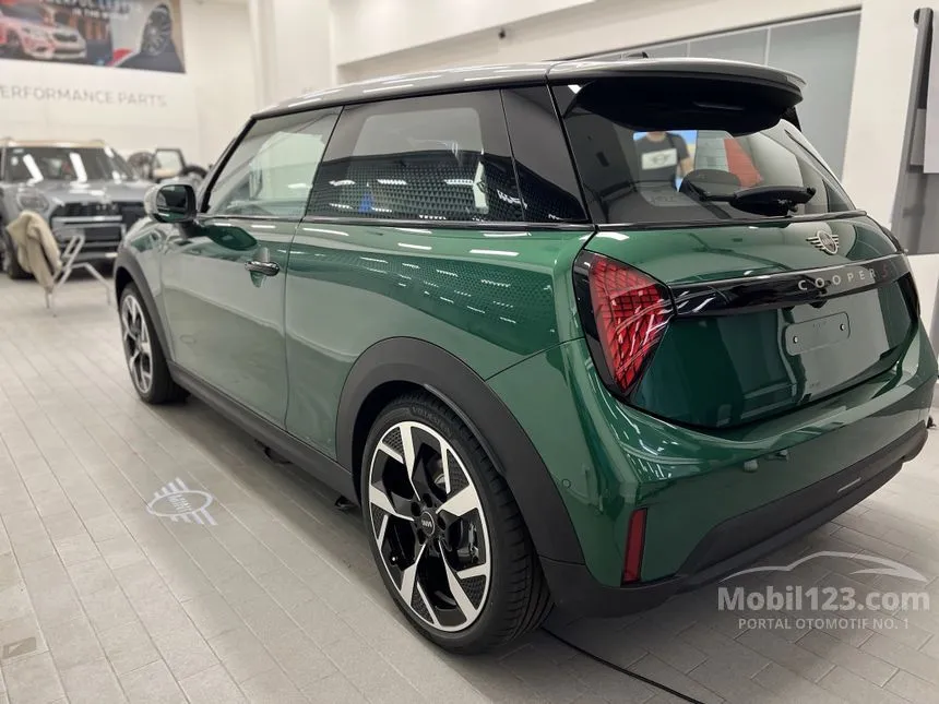 2025 MINI Cooper S 3 Door Hatchback