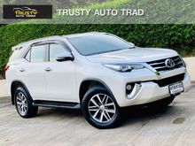 2015 Toyota Fortuner 2.4 (ปี 15-18) V Wagon