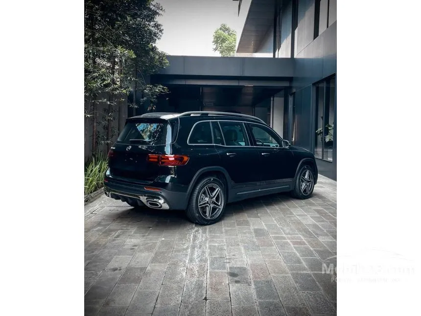 2025 Mercedes-Benz GLB200 Progressive Line SUV