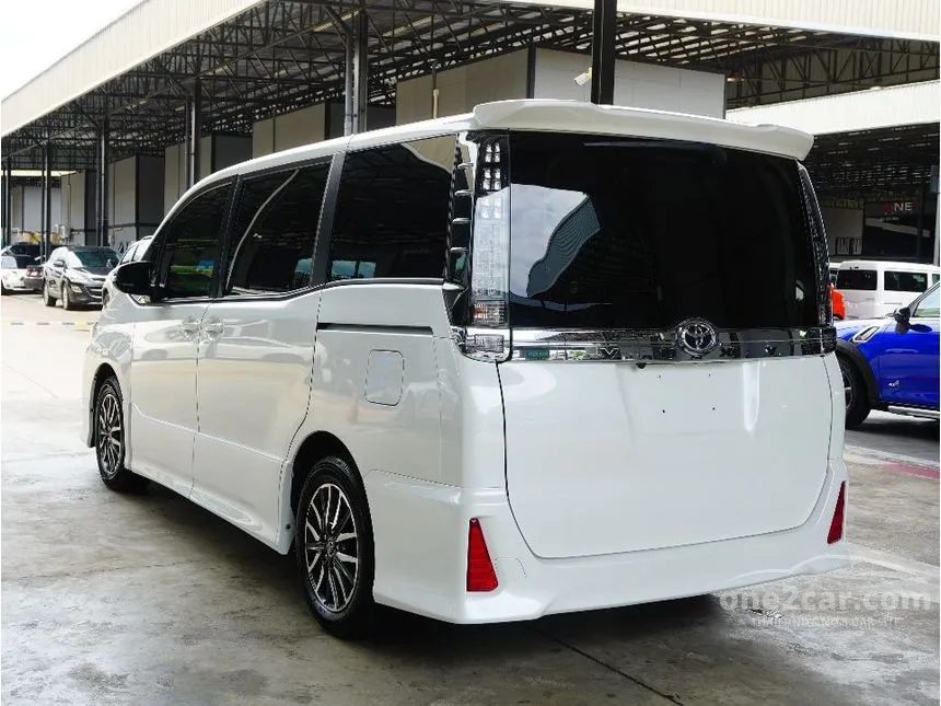 2016 Toyota VOXY ZS Van