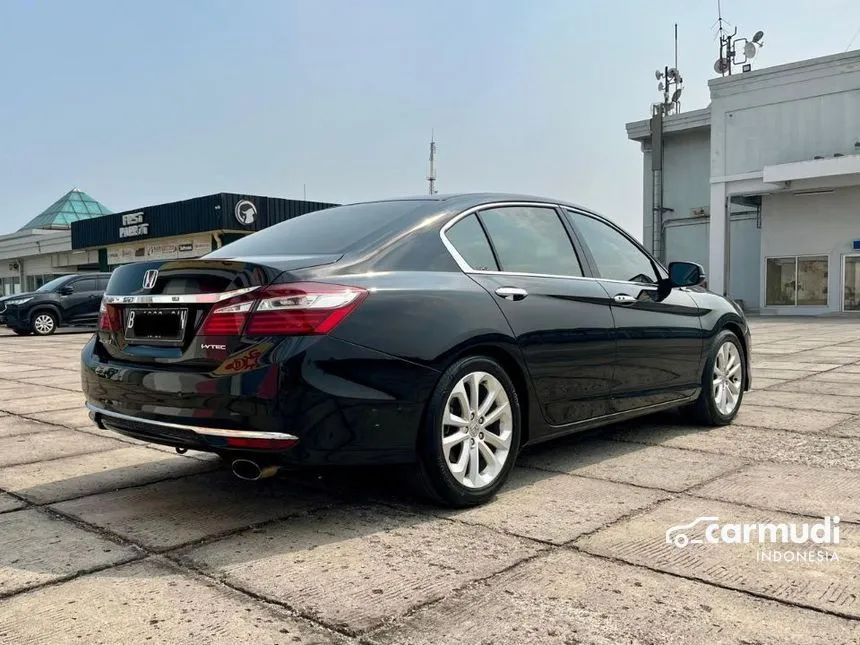 2016 Honda Accord VTi-L Sedan