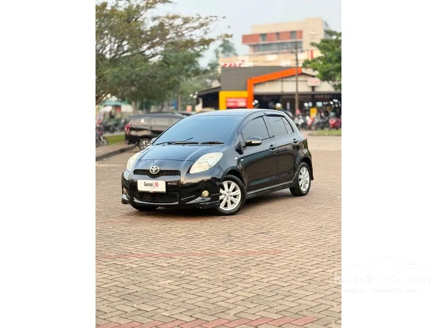 2012 Toyota Yaris E Hatchback