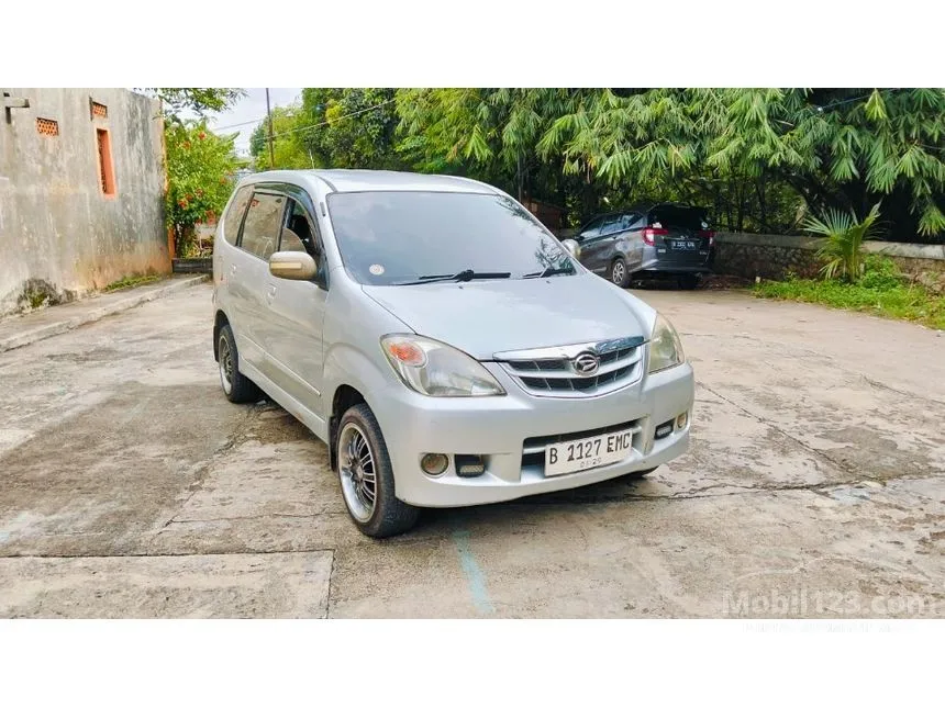 Jual Mobil Daihatsu Xenia 2009 Li+ 1.0 di Jawa Barat Manual MPV Silver Rp 68.000.000