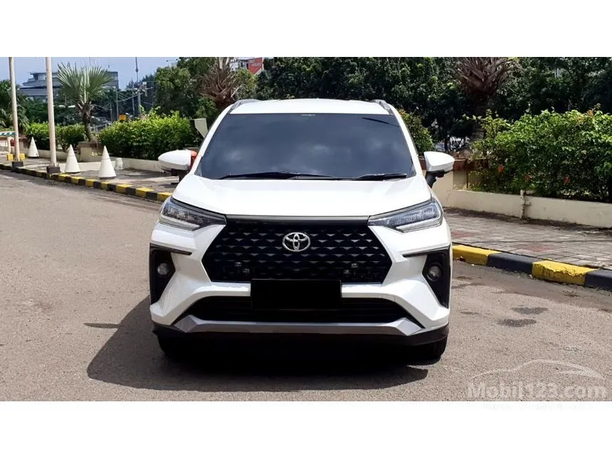 Jual Mobil Toyota Veloz 2023 Q (Non Premium Color) 1.5 di DKI Jakarta Automatic MPV Putih Rp 245.000.000