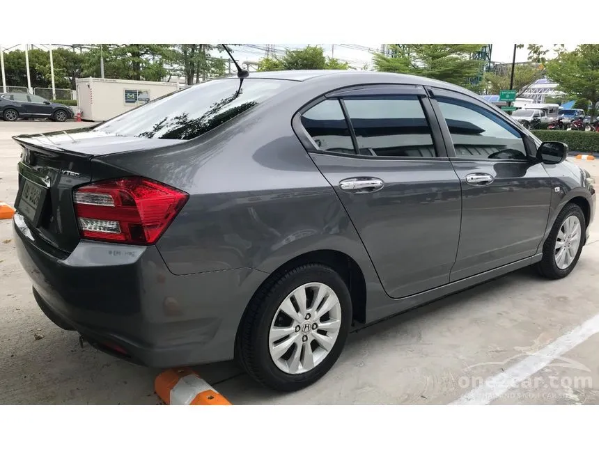 2013 Honda City V i-VTEC Sedan