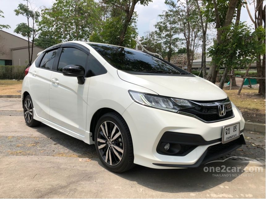 Honda Jazz 2017 RS i-VTEC 1.5 in 