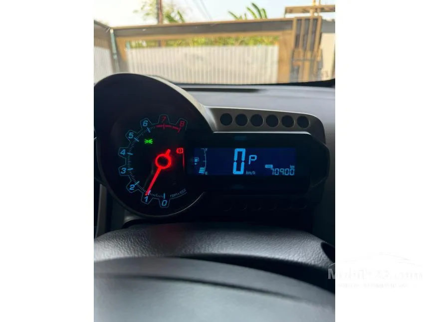 Jual Mobil Chevrolet Aveo 2015 LT 1.4 di Bengkulu Automatic Hatchback Hitam Rp 103.000.000
