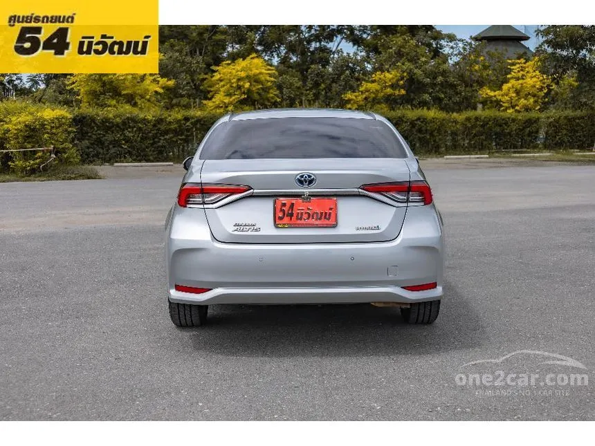 2020 Toyota Corolla Altis Hybrid Mid Sedan