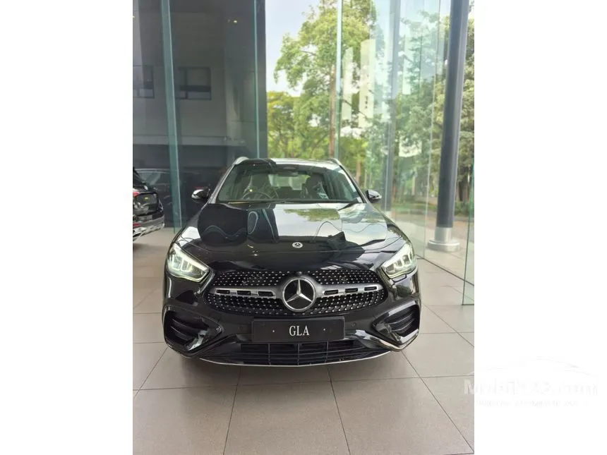 2025 Mercedes-Benz GLA200 AMG Line SUV