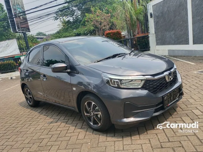 Jual Mobil Honda Brio 2024 E Satya 1.2 di Banten Automatic Hatchback Abu