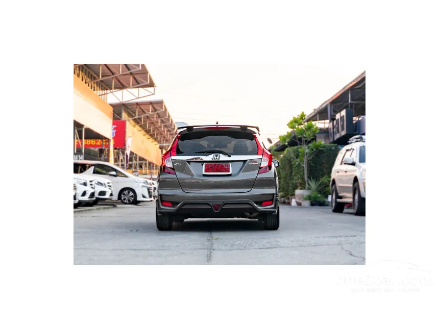 2018 Honda Jazz S i-VTEC Hatchback