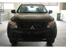 Habisin Stok Diskon Terbaik Mitsubishi Triton 2.5 HD-X DC Hitam 2018