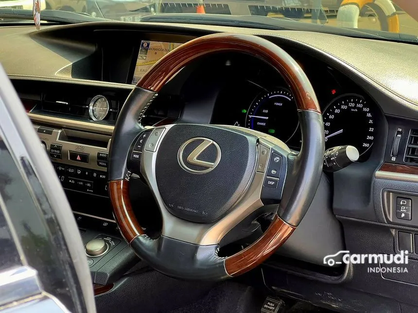 2014 Lexus ES300h ES300h Sedan