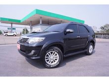 2014 Toyota Fortuner 3.0 (ปี 12-15) V SUV AT