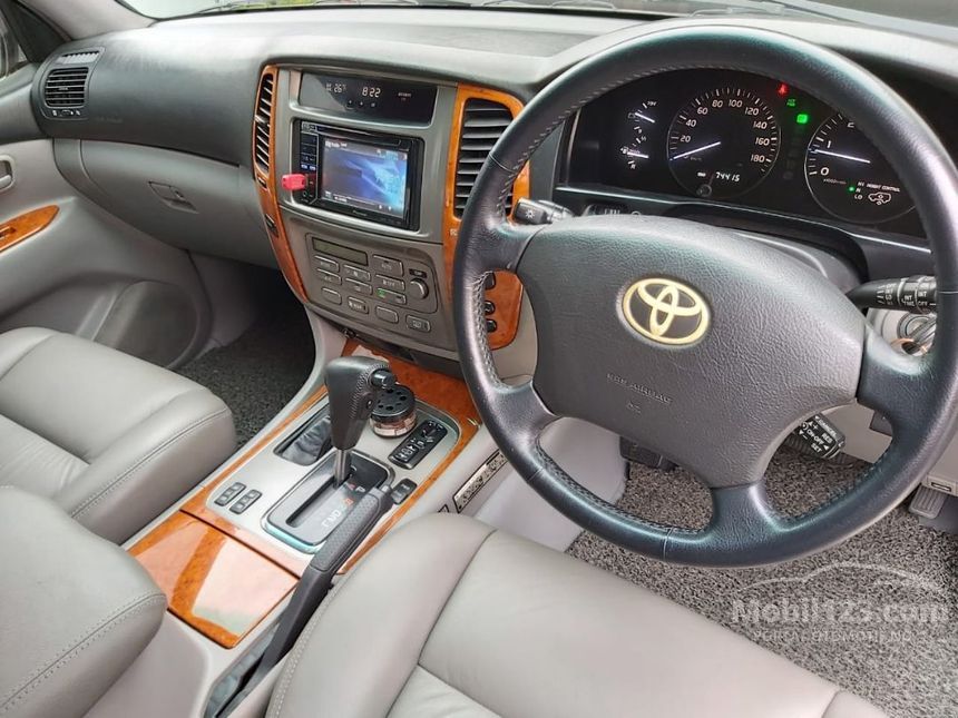 2003 Toyota Land Cruiser VX Limited SUV