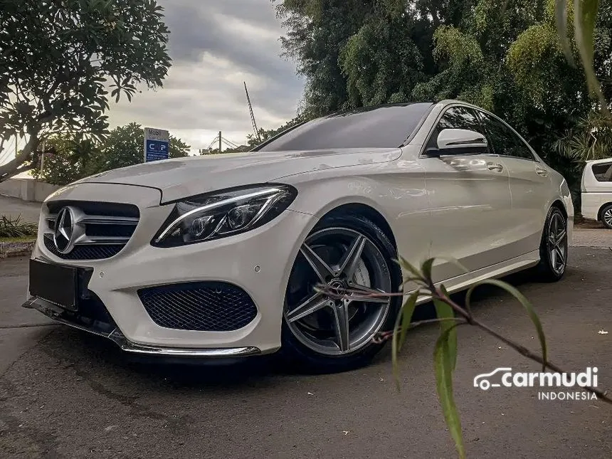 2018 Mercedes-Benz C300 AMG Line Sedan
