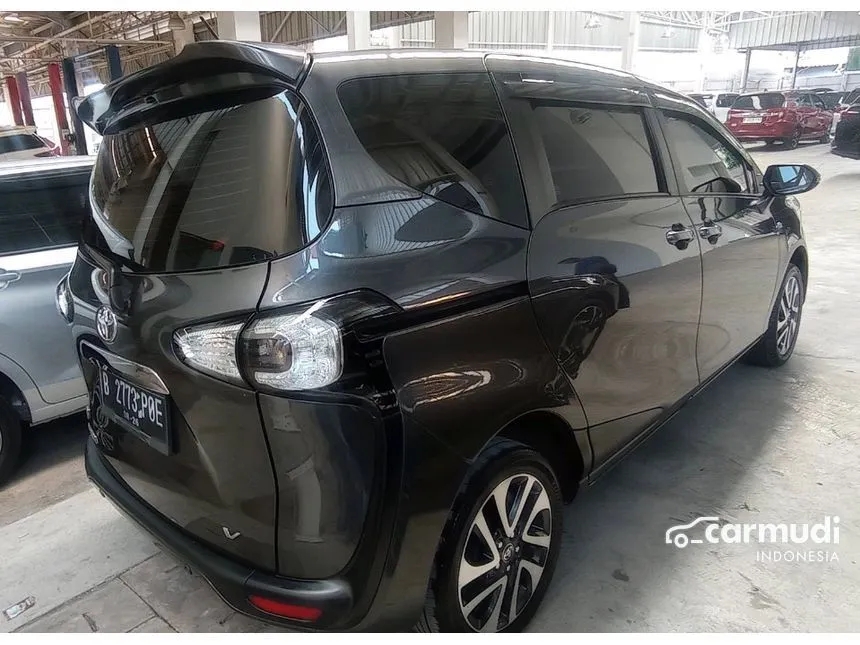 2021 Toyota Sienta V MPV