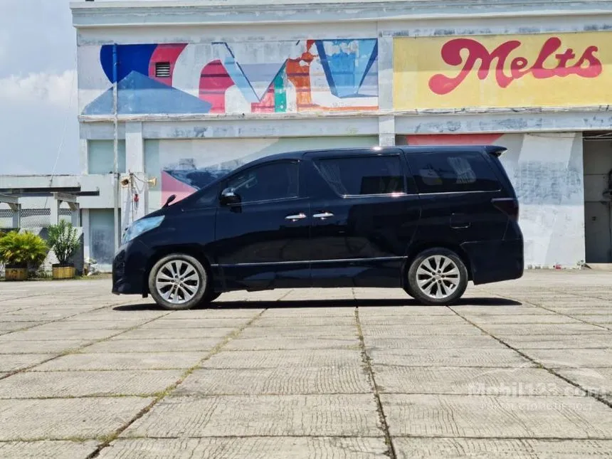 2011 Toyota Alphard S MPV