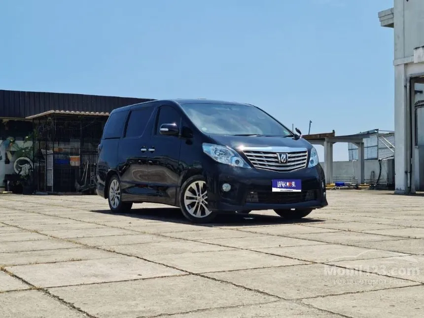2011 Toyota Alphard S MPV
