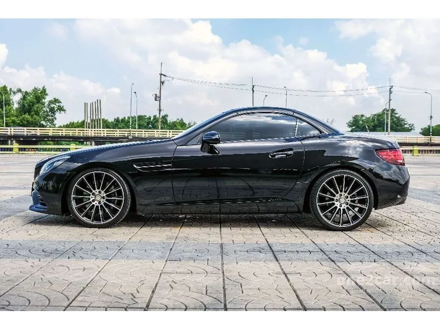 2018 Mercedes-Benz SLC300 AMG Dynamic Convertible