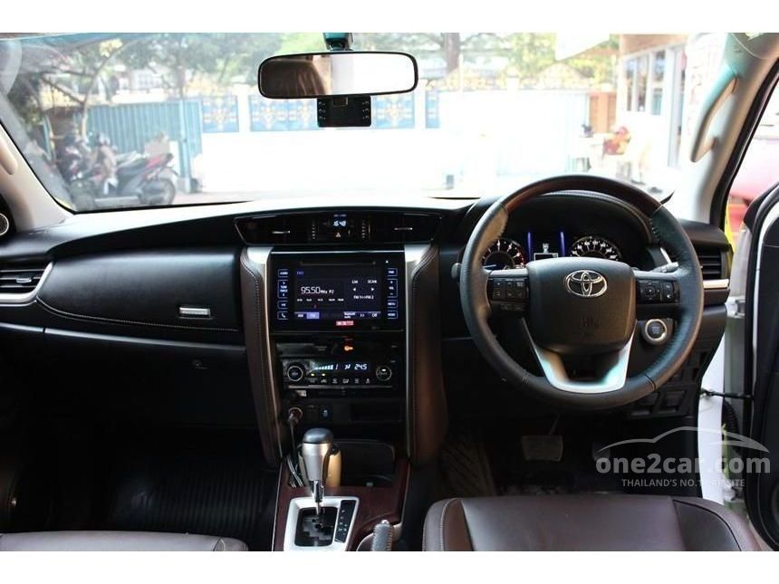 Toyota Fortuner 2015 V 2.7 in กรุงเทพและปริมณฑล Automatic Wagon สี ...