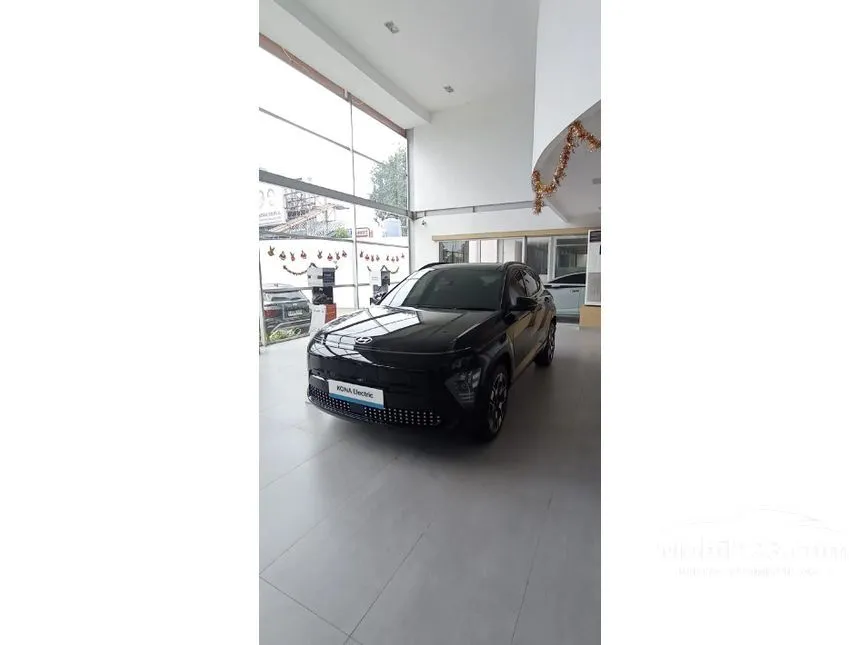 Jual Mobil Hyundai Kona 2025 Signature Long Range di DKI Jakarta Automatic SUV Marun Rp 585.000.000