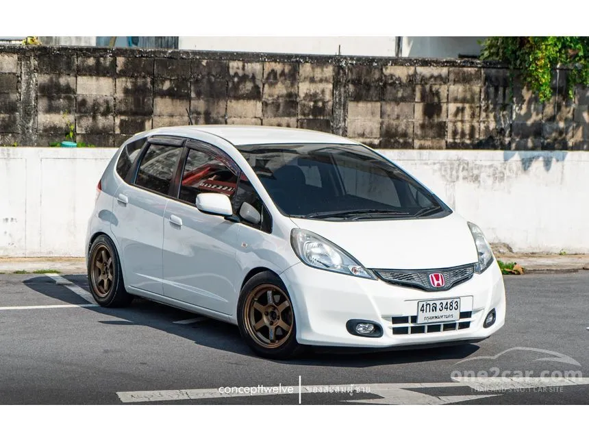 2011 Honda Jazz S i-VTEC Hatchback