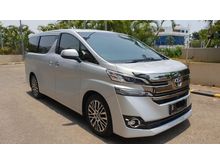 Toyota Vellfire G ATPM Silver on Black 2015 Record